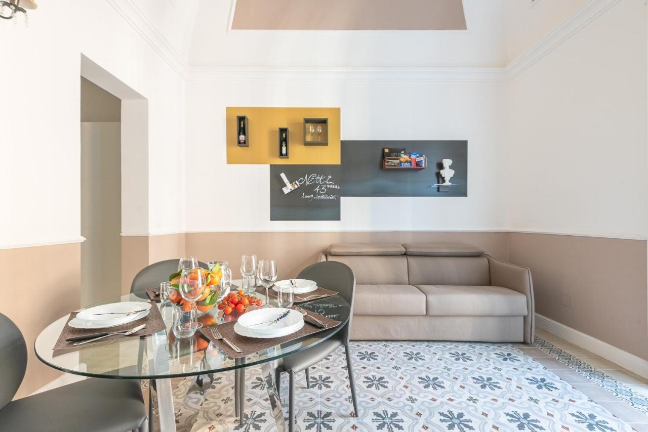Nitti43 Luxury Apartment Taranto Dış mekan fotoğraf