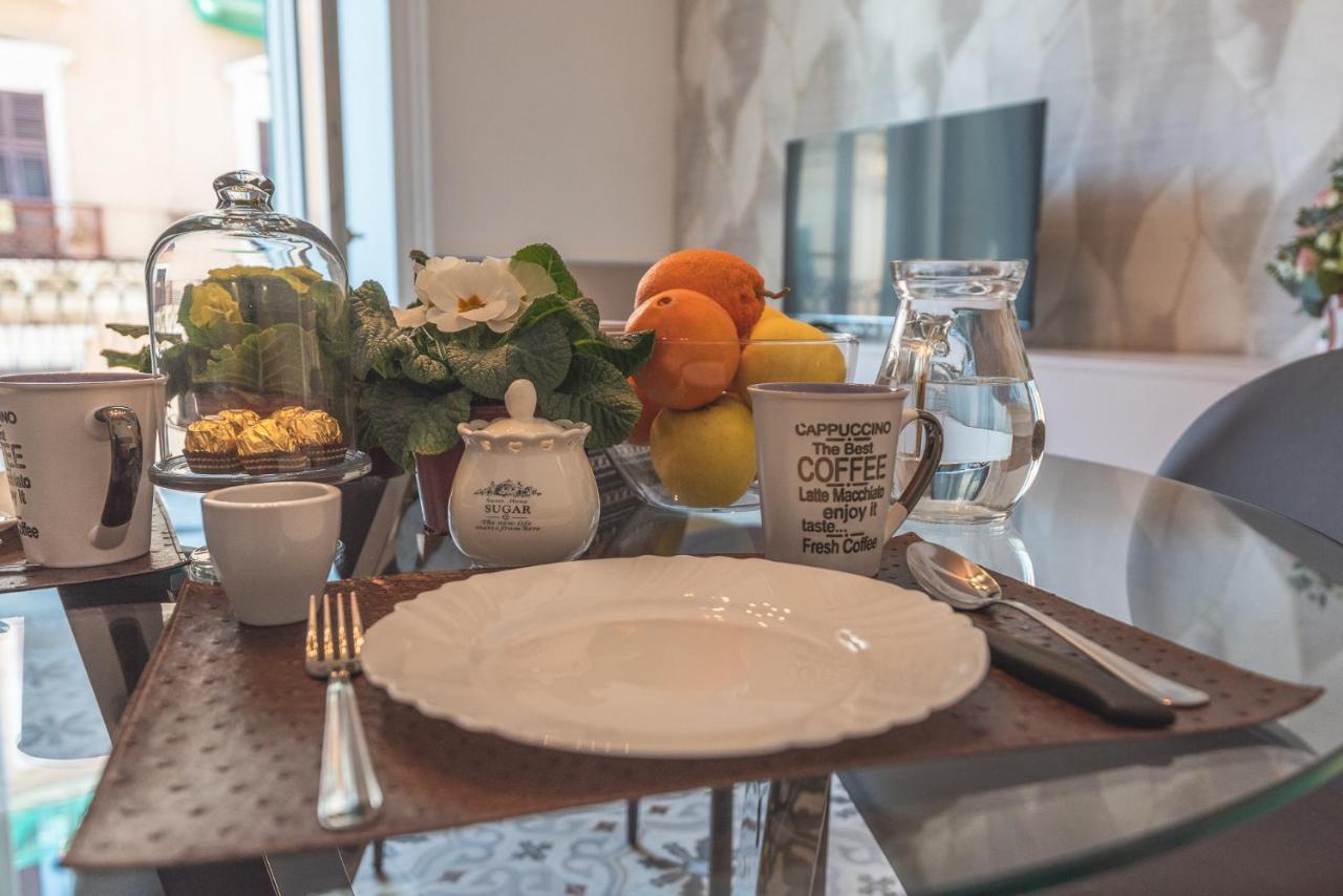 Nitti43 Luxury Apartment Taranto Dış mekan fotoğraf