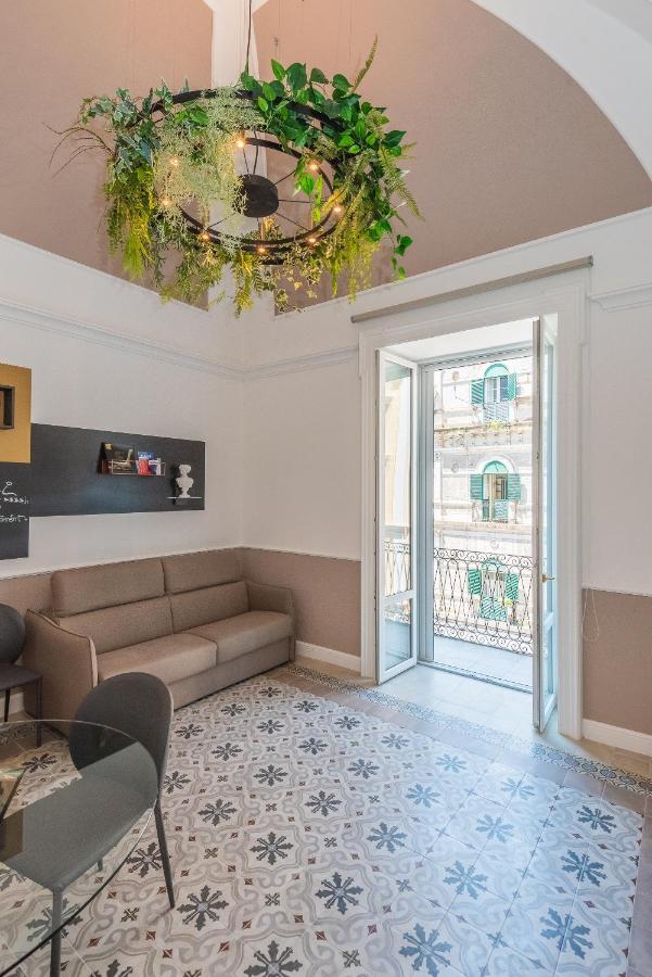 Nitti43 Luxury Apartment Taranto Dış mekan fotoğraf