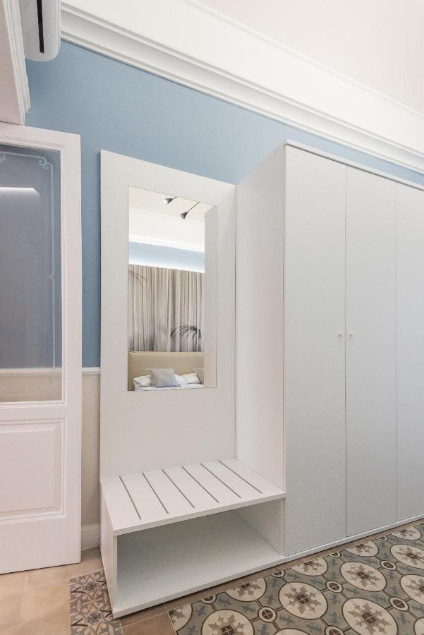 Nitti43 Luxury Apartment Taranto Dış mekan fotoğraf